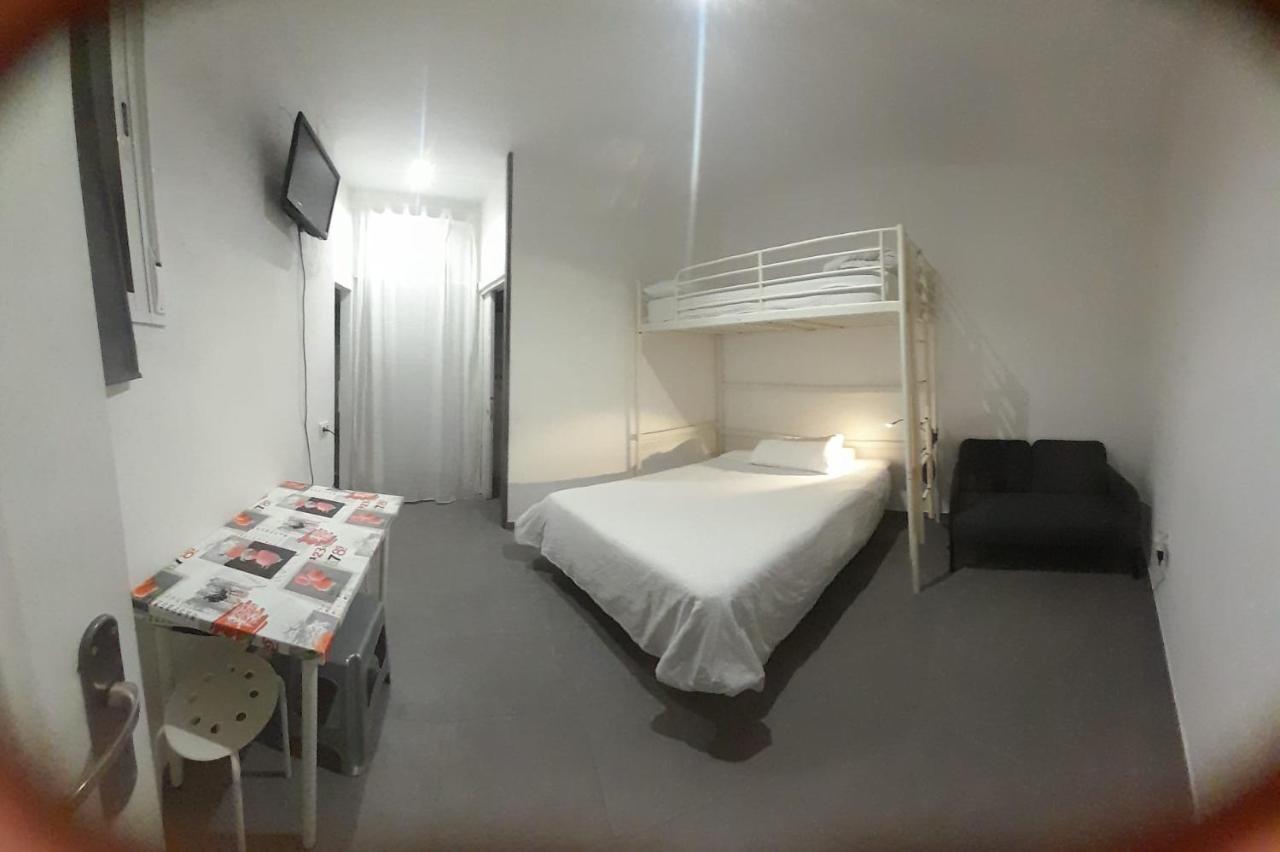 Hostel Urban Sevilla Екстериор снимка